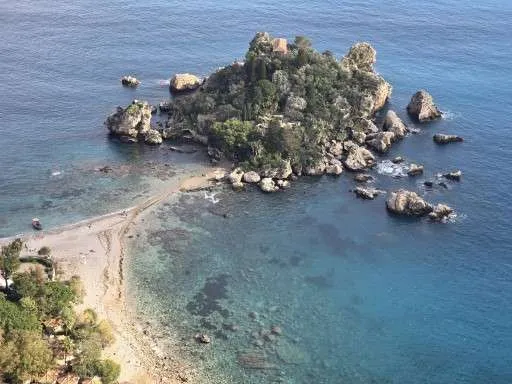 Taormina-Blue-Grotto-Isola-Bella